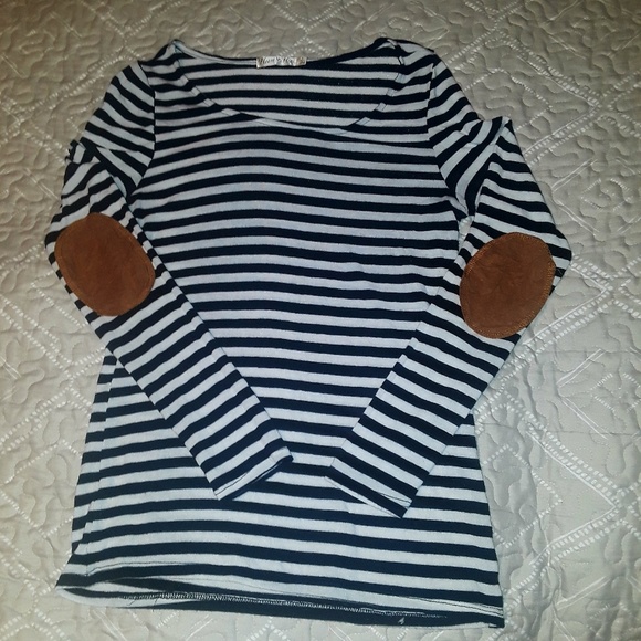 a'gaci Sweaters - Agaci Sweater with Elbow Patch